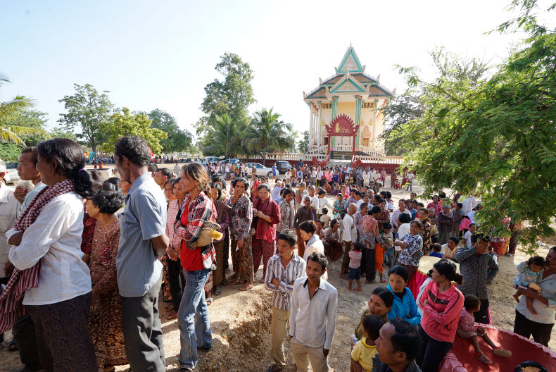 duoc hau giang kham benh tai campuchia 7