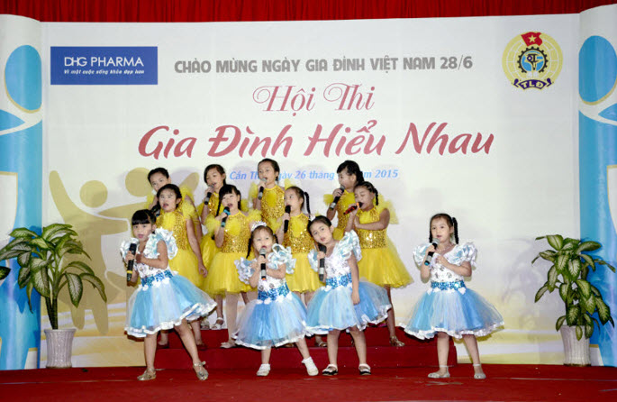 gia dinh hieu nhau 5