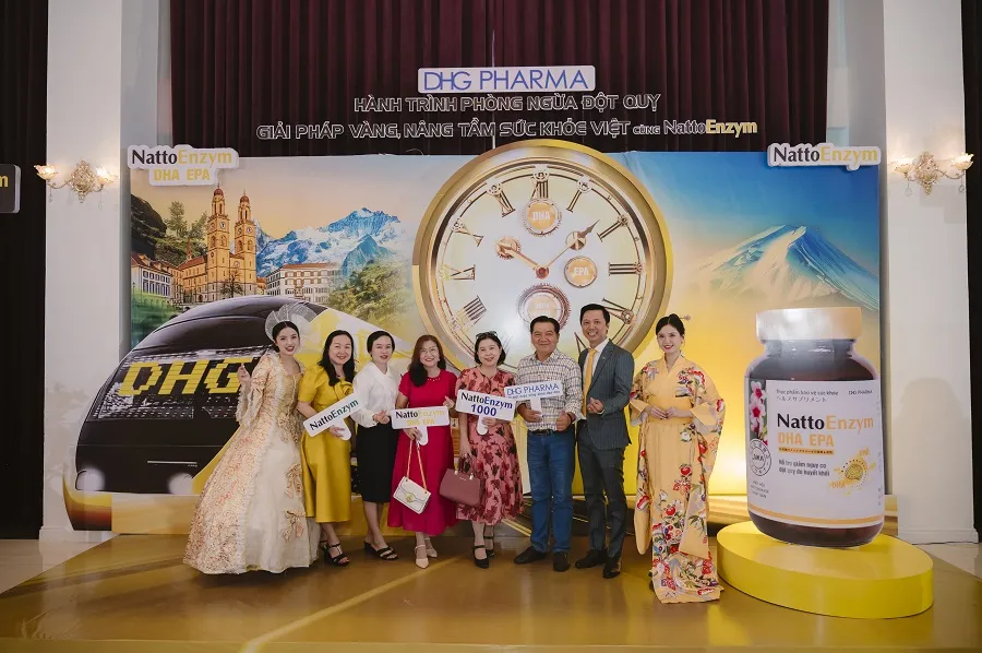 Hình 1